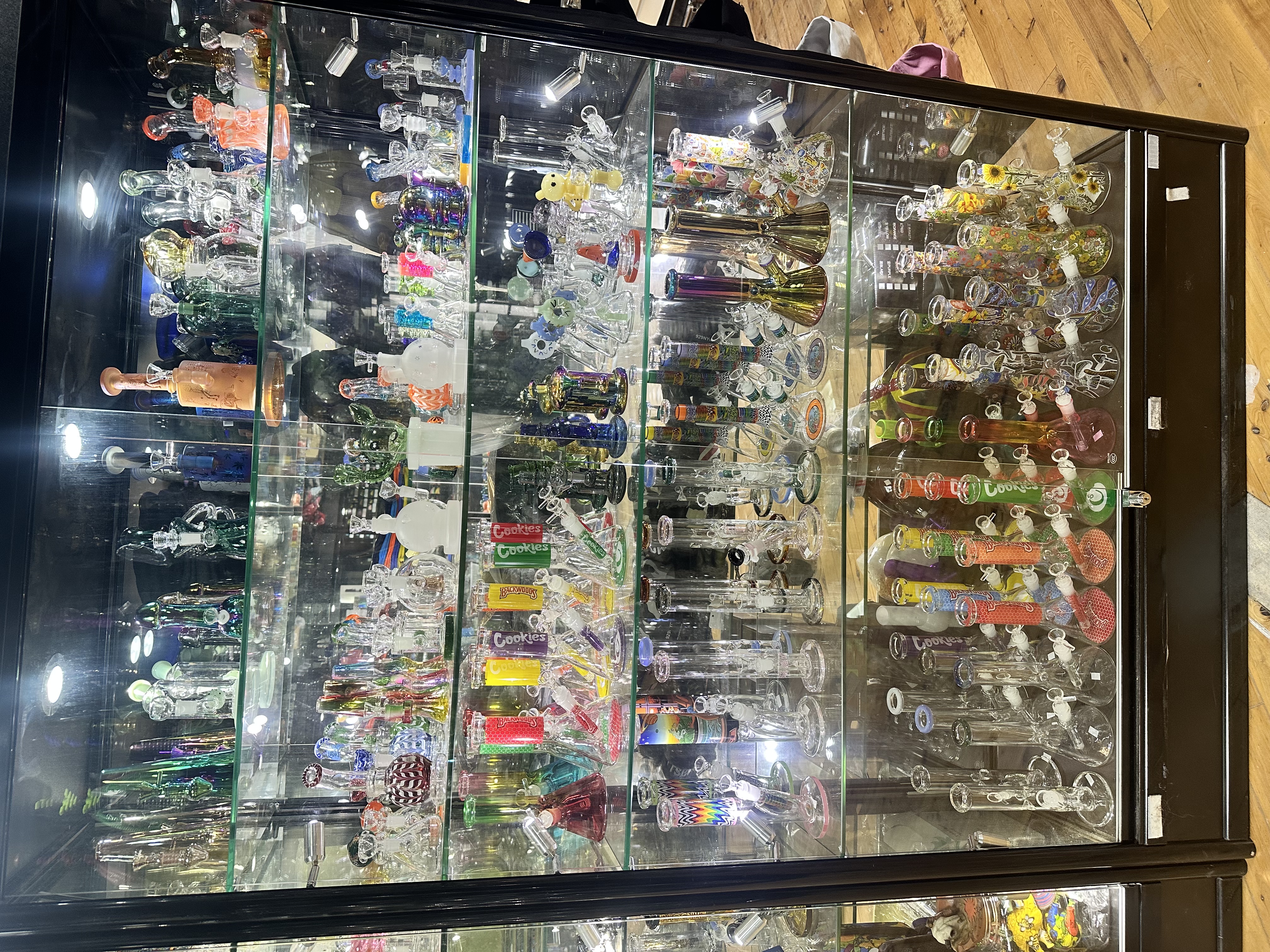 Glass water pipe display case