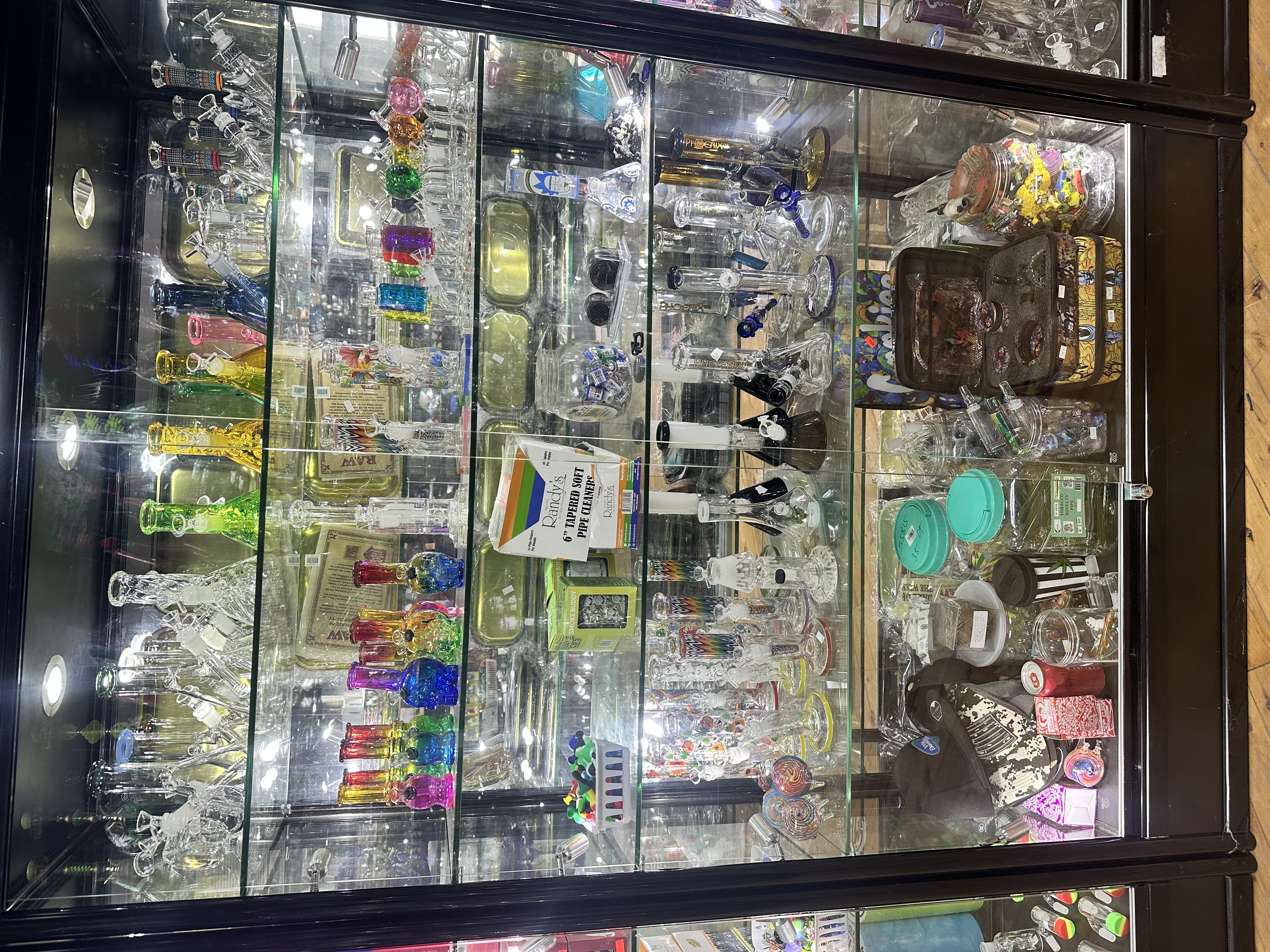 Glass pipe display case